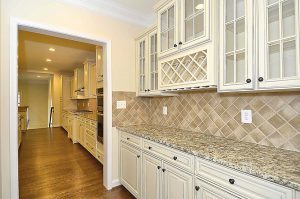 Windsor-(lb11)-Butlers-Pantry