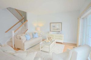 10_Dewey-II_Living-Room
