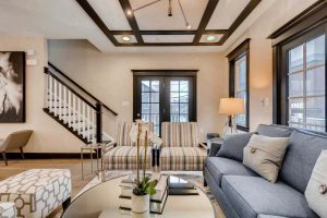200-E-Pennsylvania-street-large-005-2-Living-Room-1500x1000-72dpi