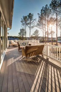2_-Upper-Level-Sun-Deck