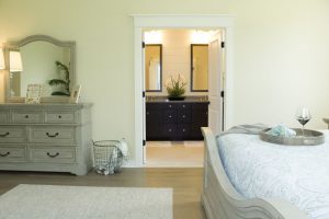 8_Beechwood_Master Bath Entry