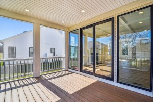 interiors-screened deck-_pic1959