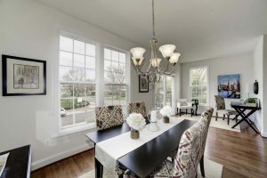 4_Grant-Corner_Dining-Room