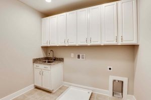 Carlyle-(lb3)-Laundry