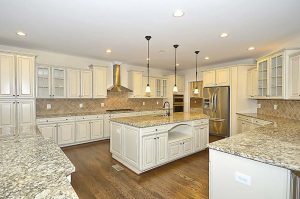 Windsor-(lb8)-Kitchen