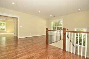 Carlyle BROY 7 Upper Hallway