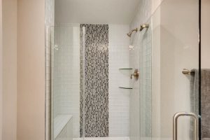 200 E Pennsylvania street-large-019-24-2nd Floor Master Bathroom-1500x1000-72dpi
