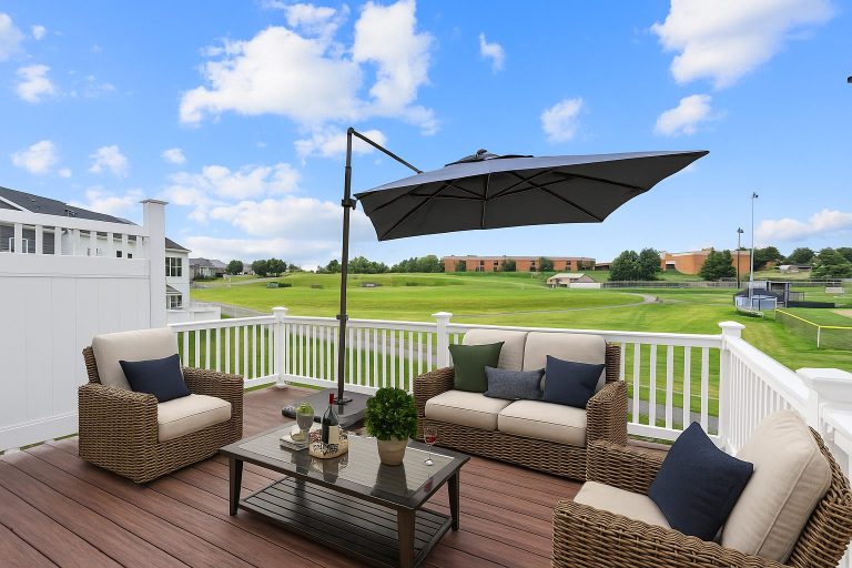 121 Back Deck virtual stage