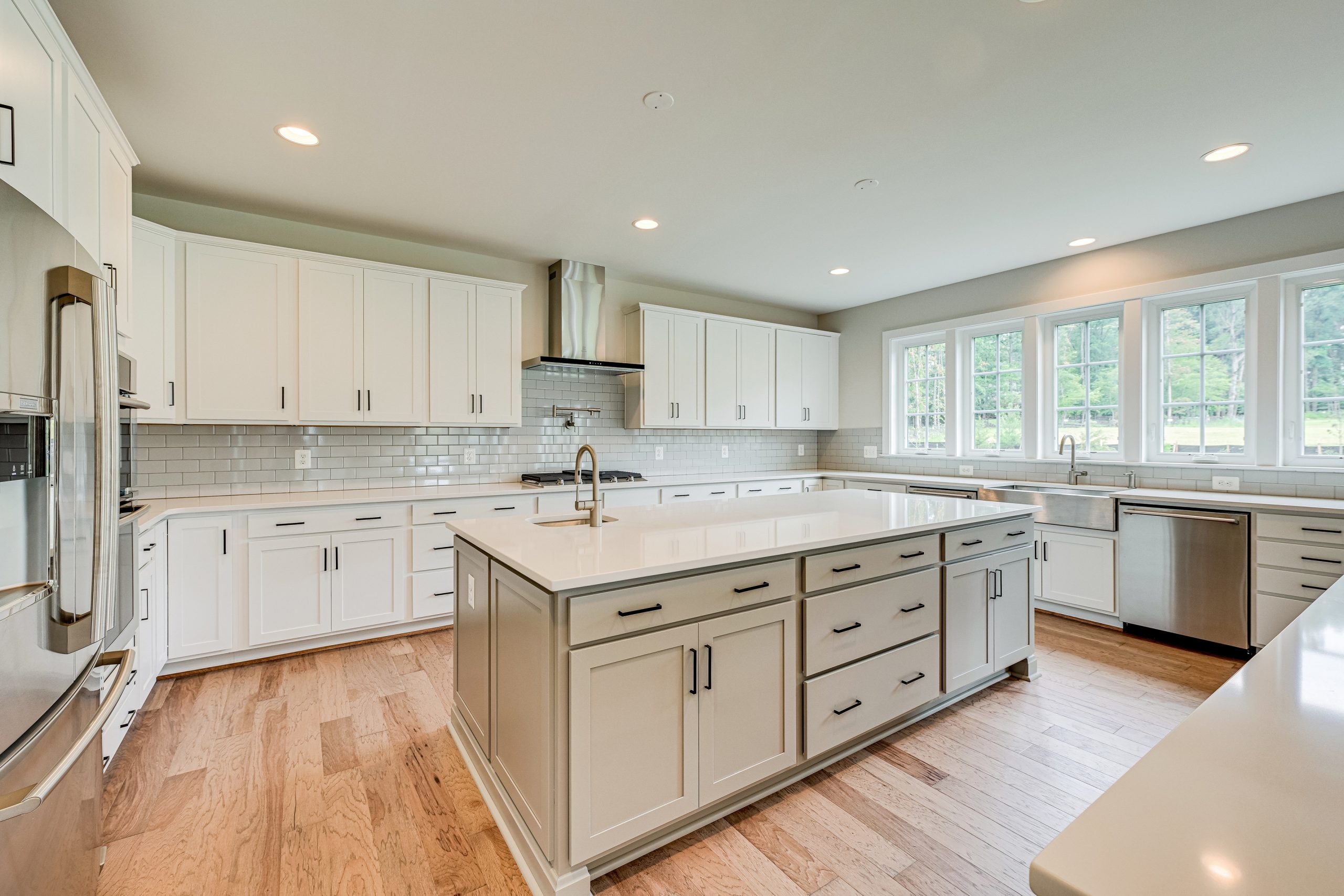 Coastal-style exterior of the Cambridge II floor plan home