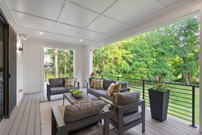 Vantage MOID 8F Web Final-36