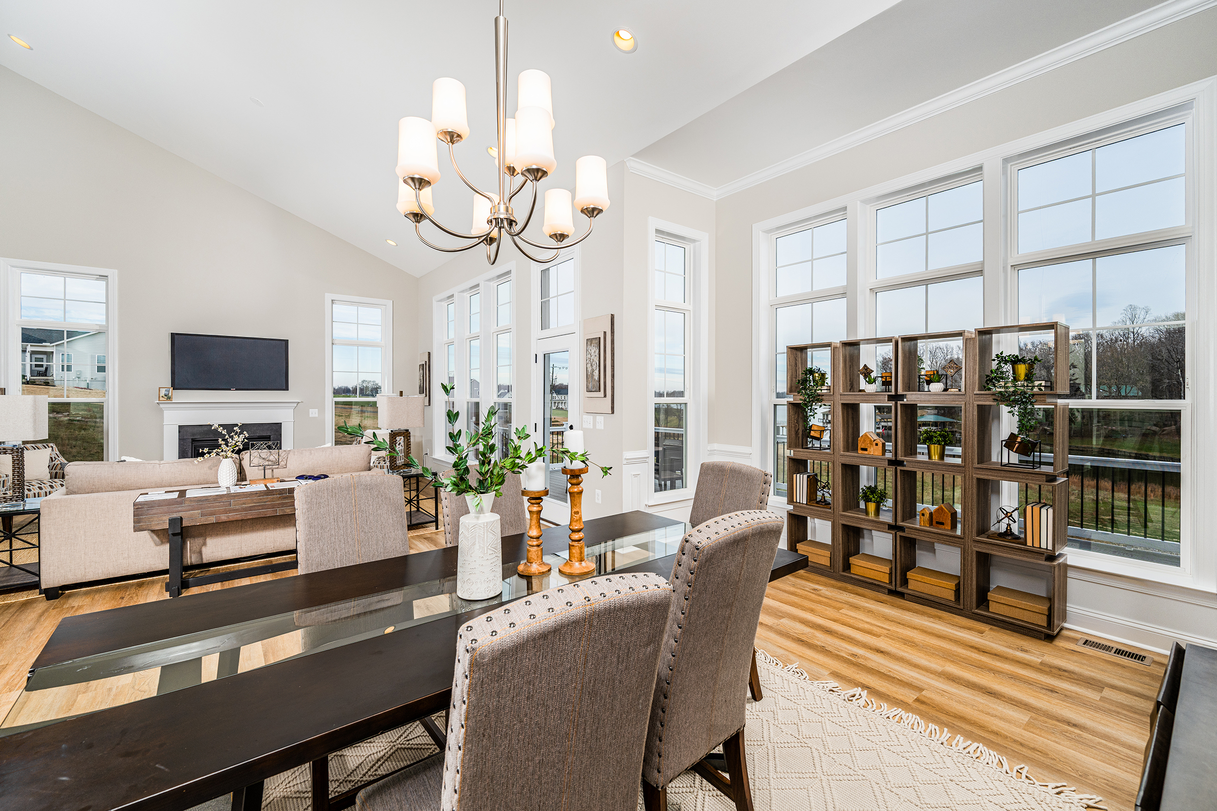 RKID 46 web two Dining