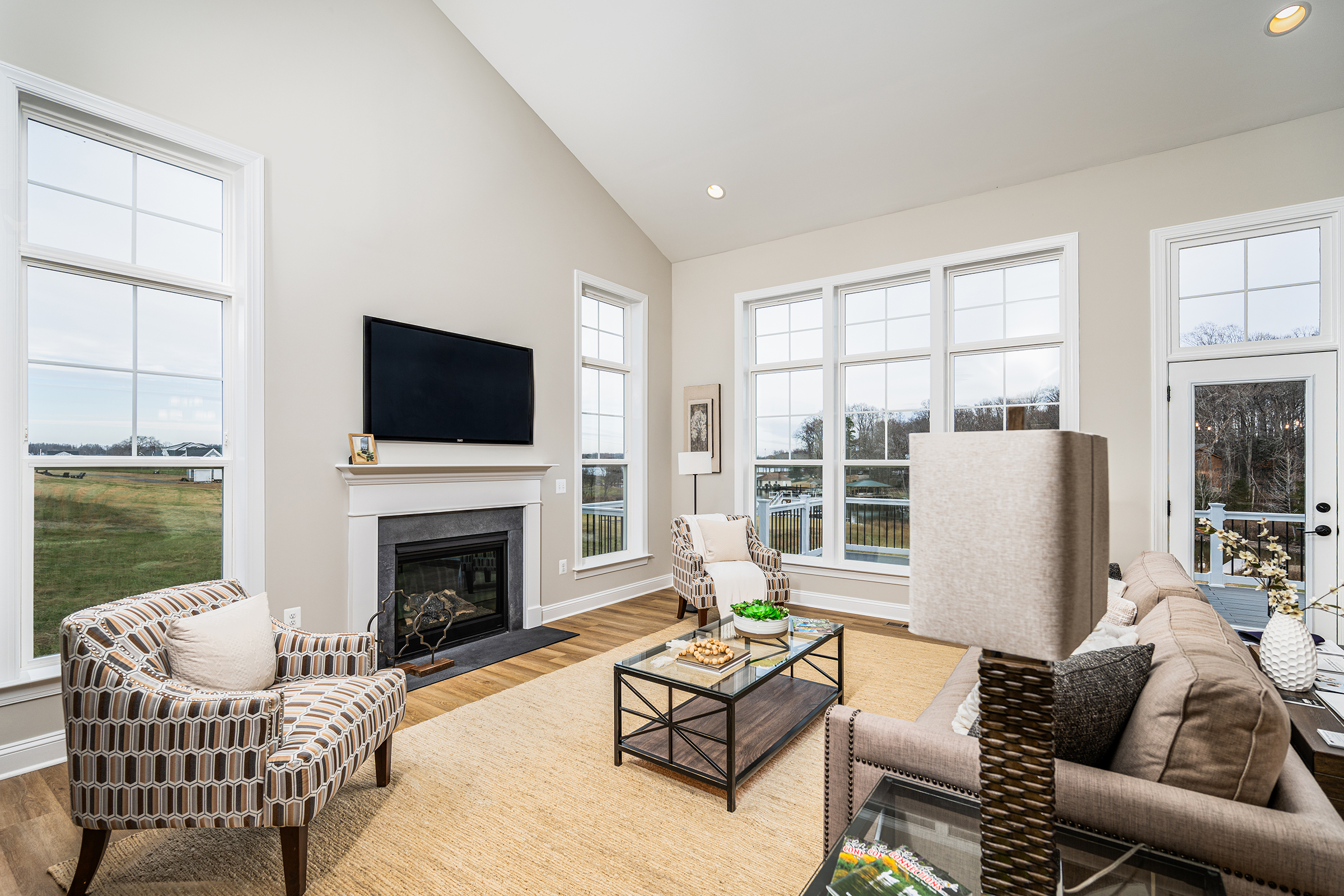 RKID 46 web two Fireplace