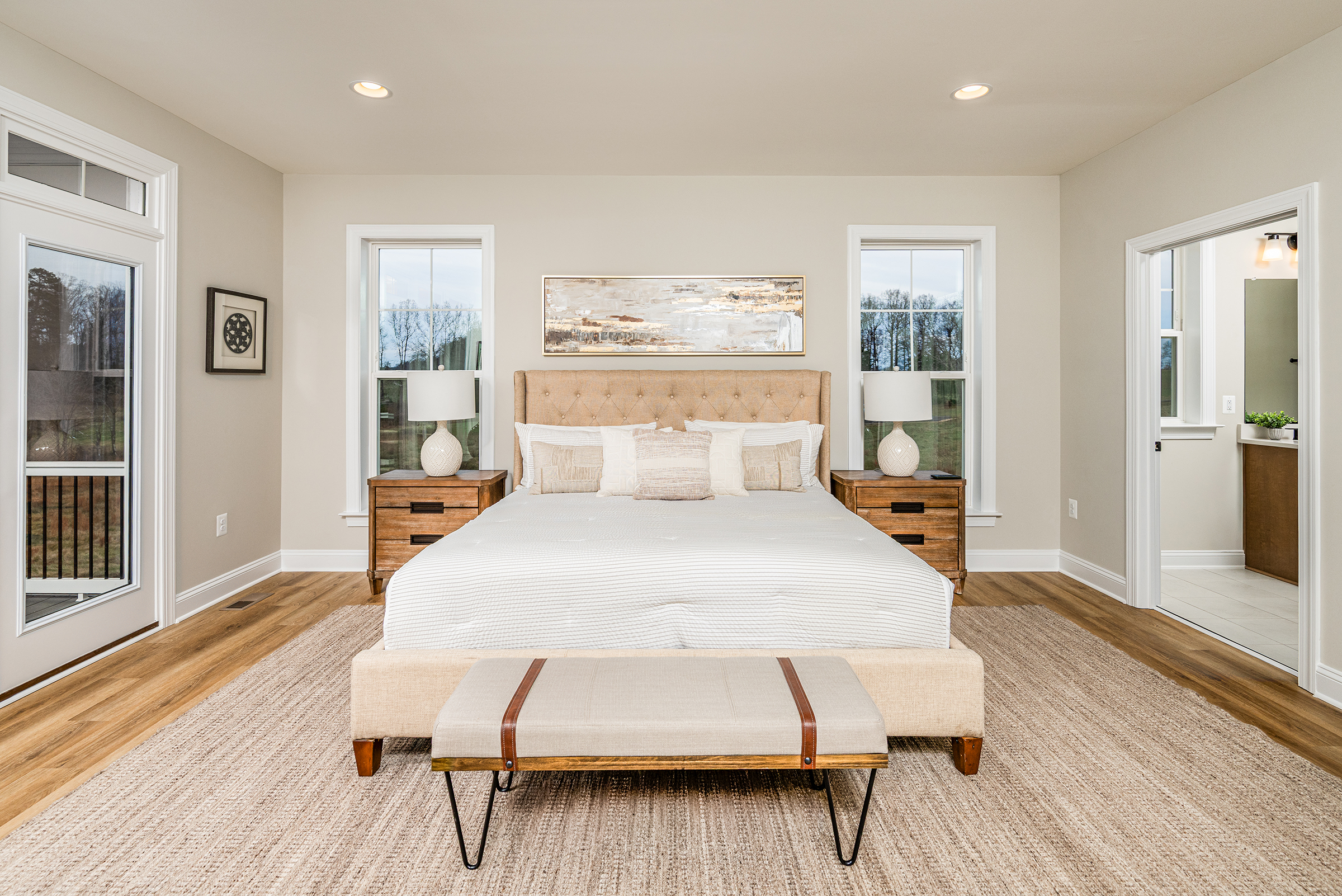 RKID 46 web two Master Bed a