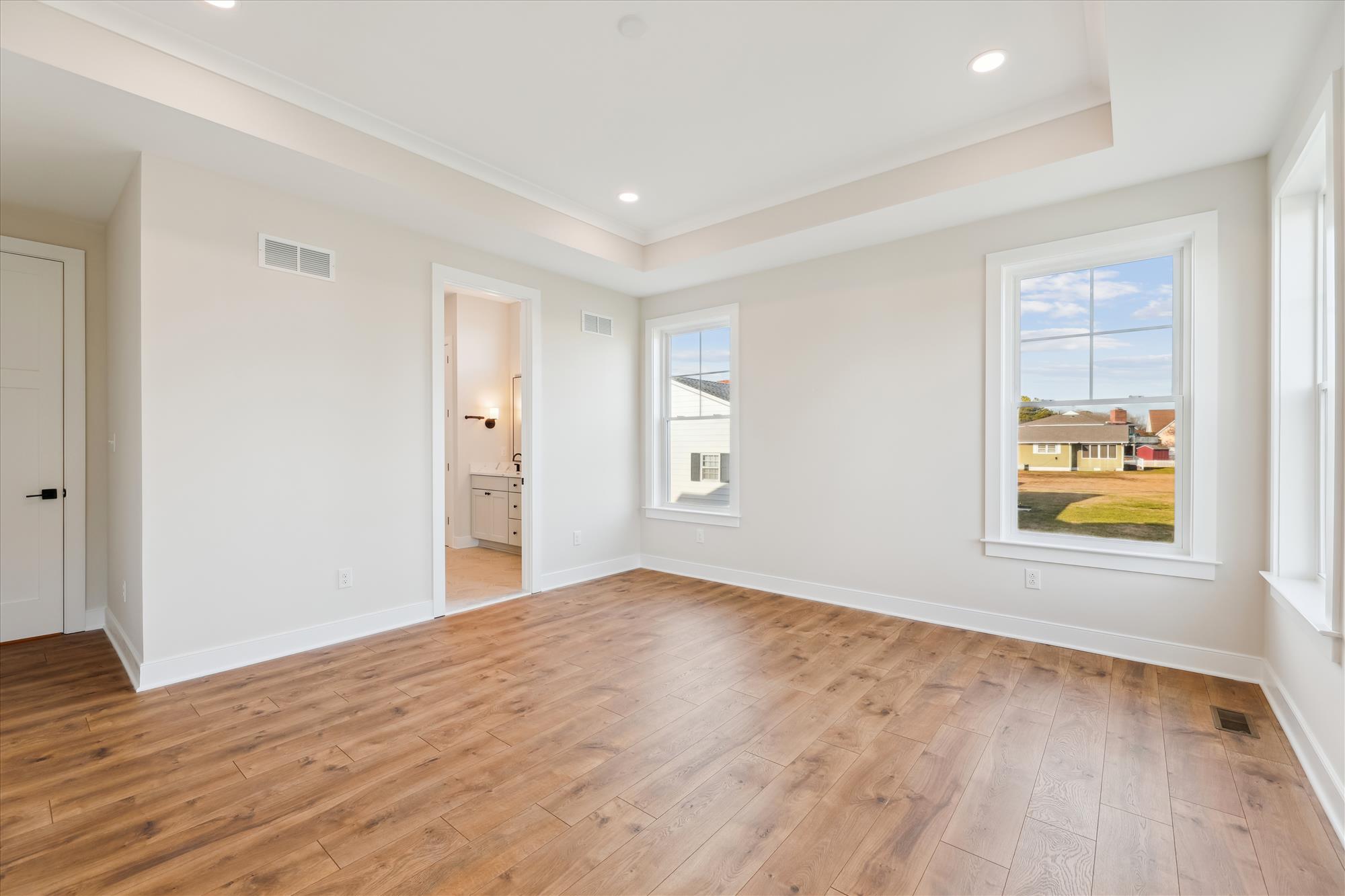 interiors-primary bedroom 1-_k3a0056